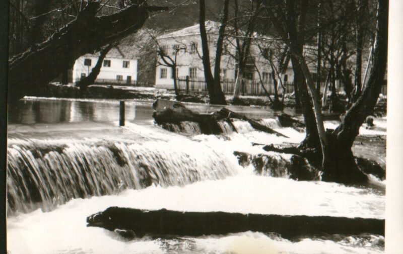 МЗ Перућац, оглас за давање у закуп пословног простора