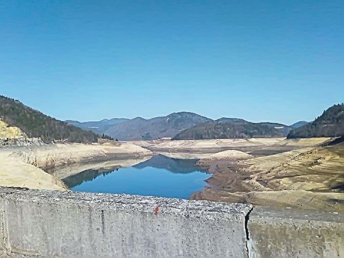 Заовине на Тари,језеро