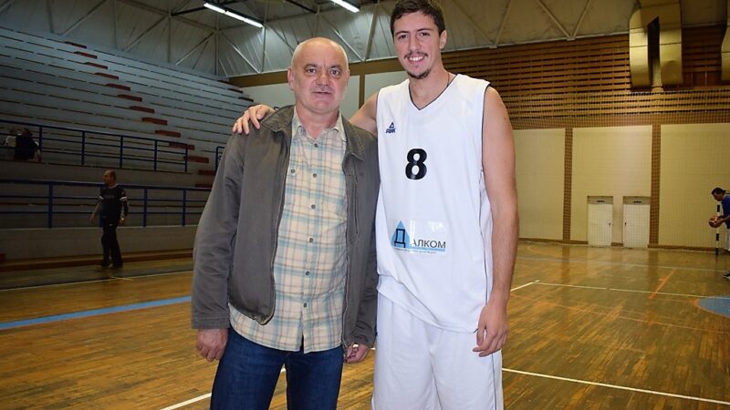 Михаило Селаковић са тренером Студента Јованом Арсеновићем