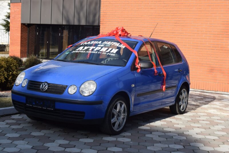 Главна награда ловачке забаве - аутомобил Поло