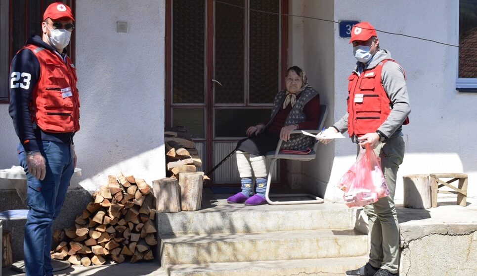 Волонтери у Рогачици