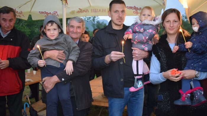 Bilo je i male dece