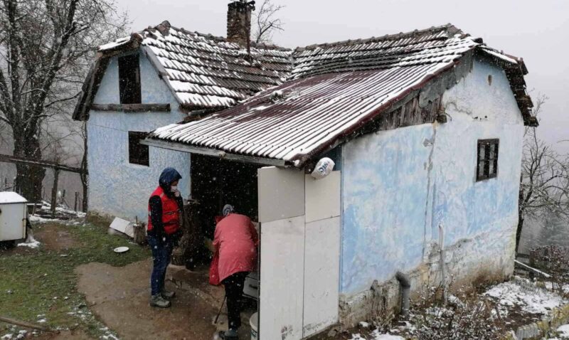 Volenteri stiyali i u sela