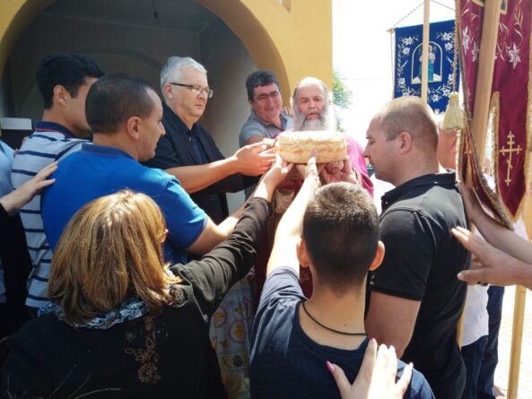 Топлица, Свете Тројице-Ломљење славског кола