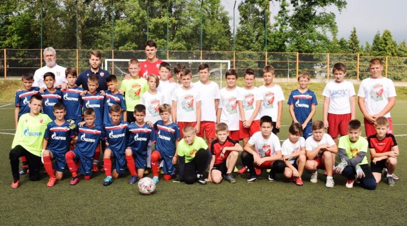 Zajednicki snimak s elkcija Sloge i Crvene zvezde 2010. godiste