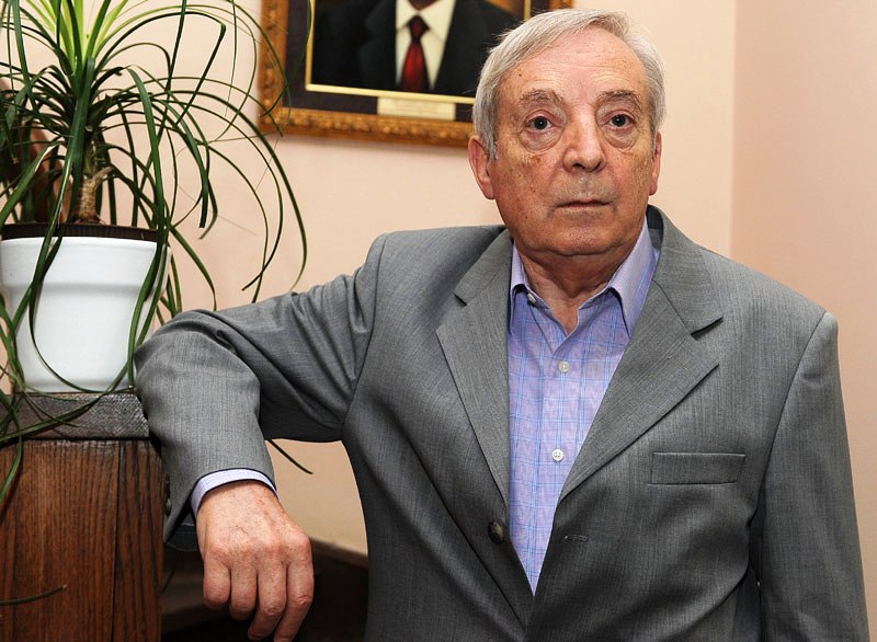 ДРАГАН ДРАГОЈЛОВИЋ, ОВОГОДИШЊИ ЛАУРЕАТ