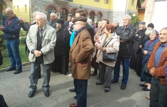 Свечаност у порти Манастира Рача