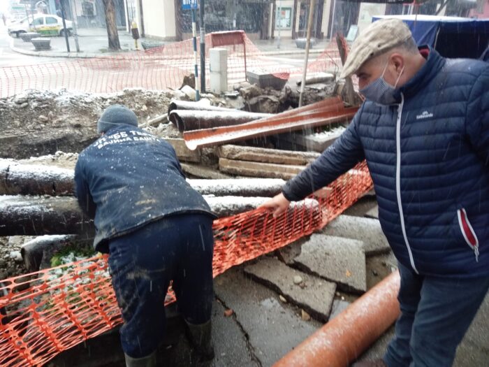 Озбиљан квар на топловоду