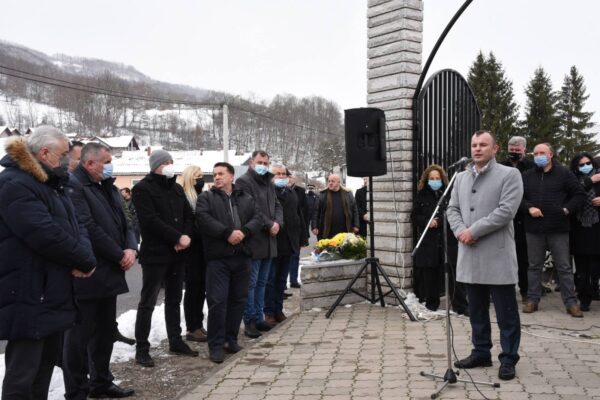 Младен Грујичић - парастос, Скелани