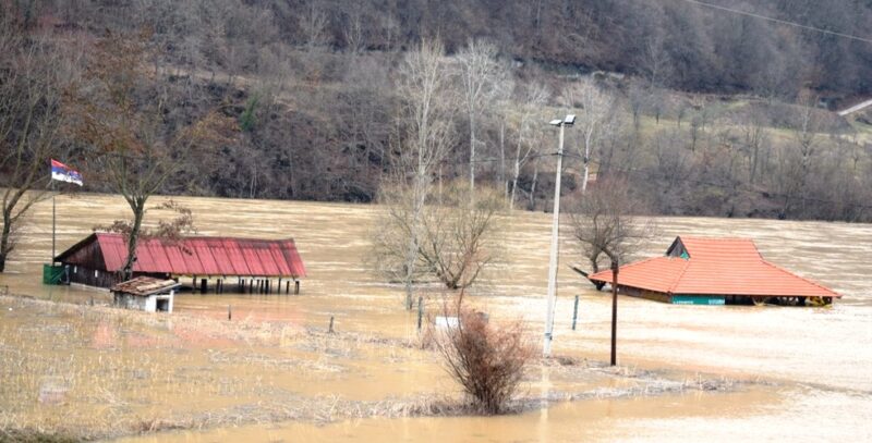 Угоститељски објекти у Рогачици под водом
