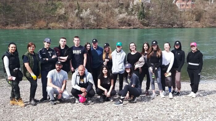 Учесници еколошке акције