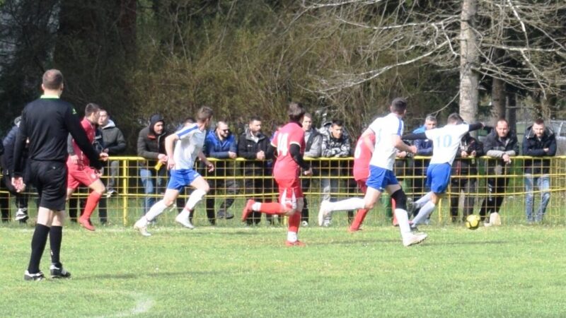 Са утакмице месних ривала Вишесава - Перућац