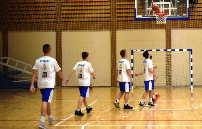 КК Студент - кадети