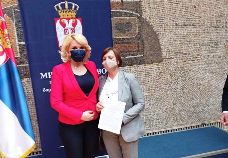 Министарка  Дарија Кисић Тепавчевић и председница Весна Ђурић