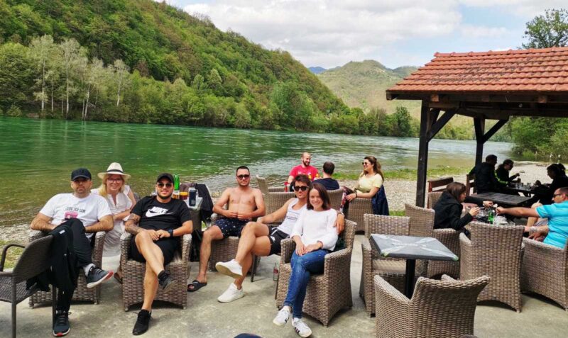 Рогачичани уживају на Дрини