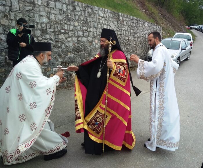 Свечани дочек Владике жичког Јустина
