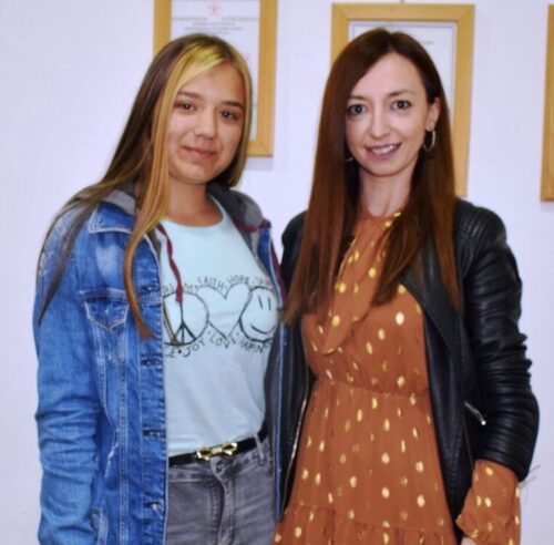 Виолета са професорком Сањом Савић