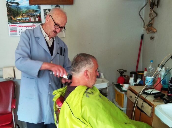 Добривоје активан и у деветој деценији