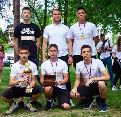 ЕКИПА "ДУШАН СИЛНИ"