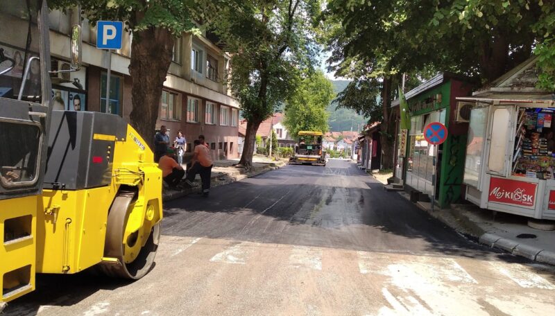 Бајина Башта - Асфалтирање дела Улице браће Нинчића