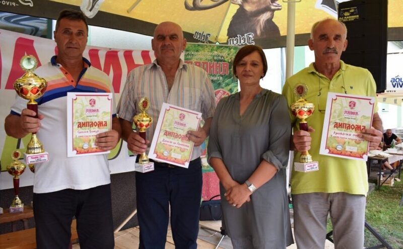 Певачке групе на Дану малине