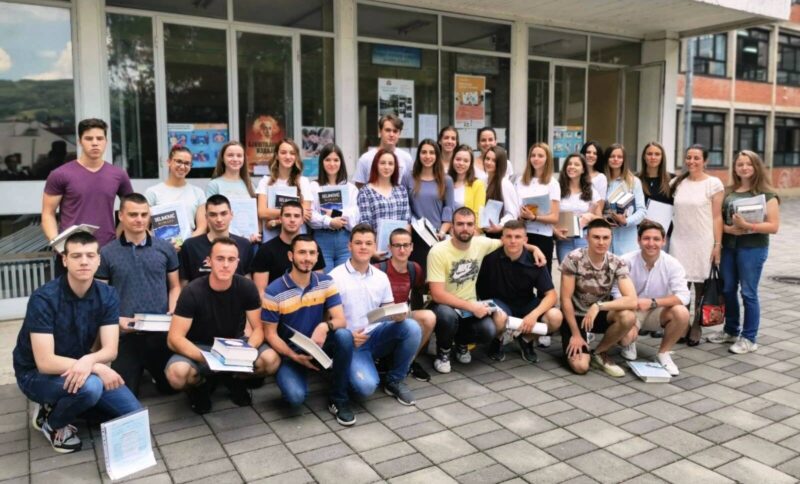 Гиммазија Јосиф Панчић - ђаци