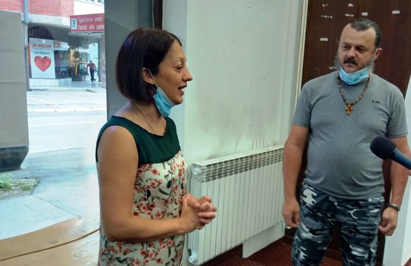 иЗЛОЖБА - вАСИЋ