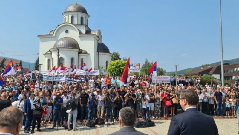 Вучић у Бајиној Башти