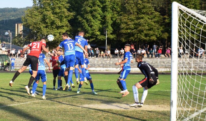 Костић, Слога