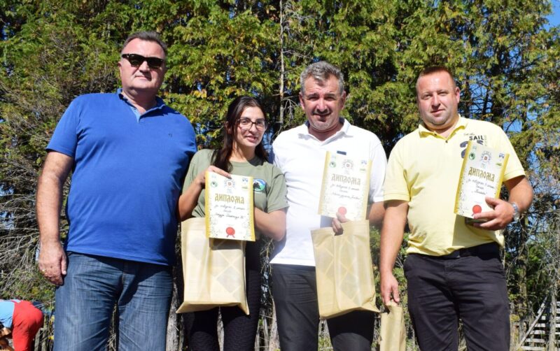 Капитени три најбоље екипе у кувању гулаша