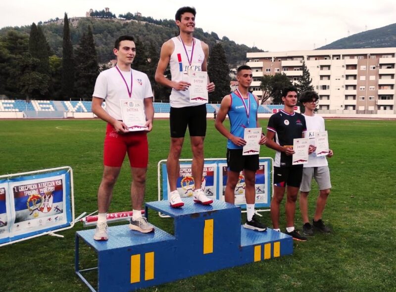 Марковић на победничком постољу