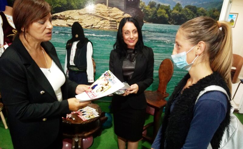 Поносним мајкама - поносне картице