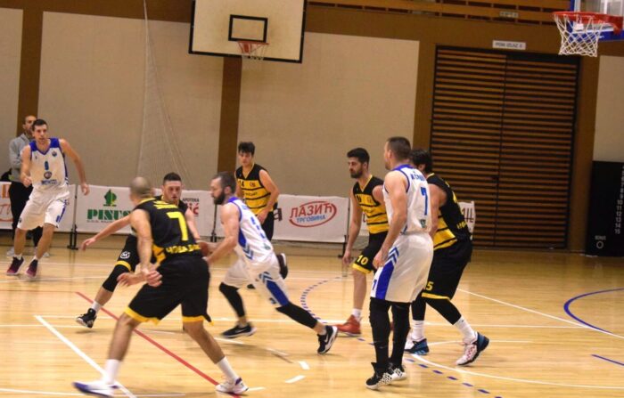 Detalj sa utakmice Student-Zlatar (1)