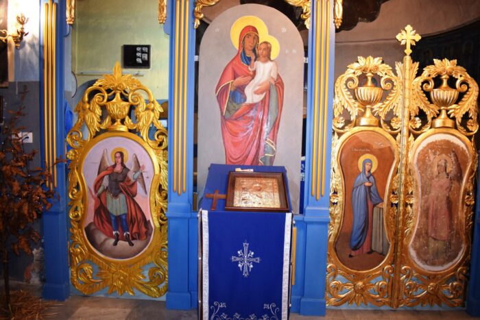 Унутрашњост рогачичке цркве