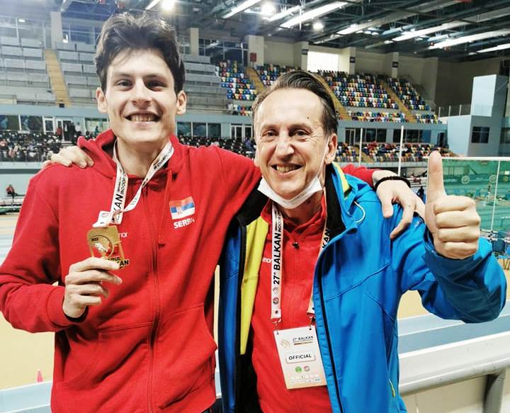 Златно одличје за Марковића