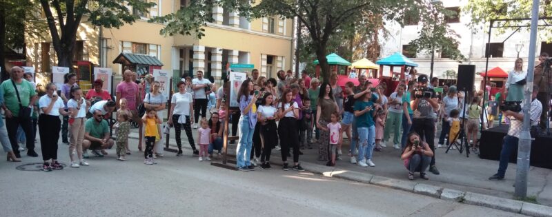 Велики број присутних на отварању манифестације