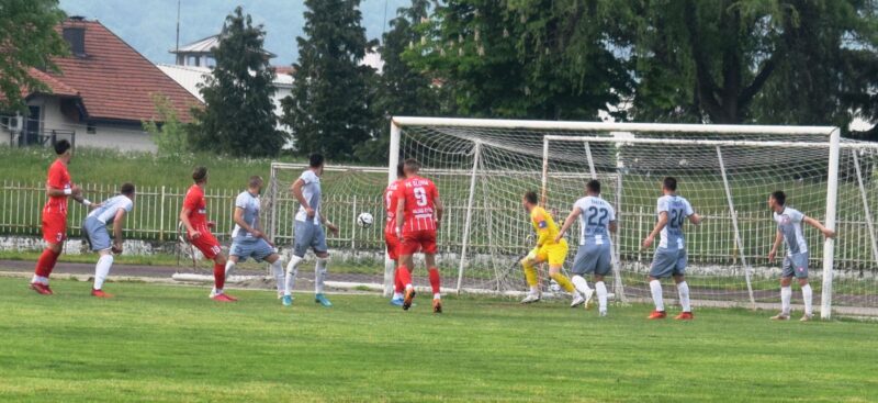 Добар покушај Божовића