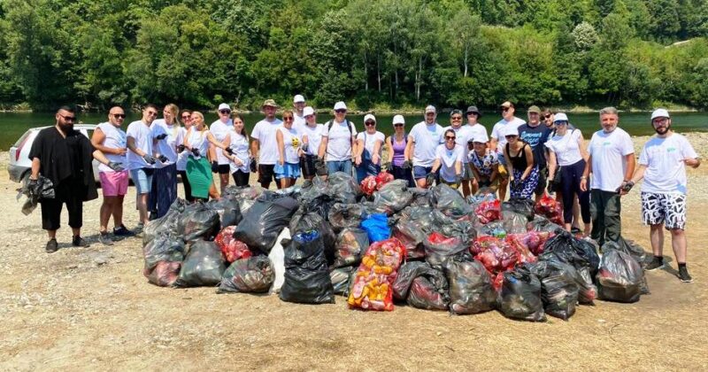 foto 2 - SBB fondacija - čišćenje regata